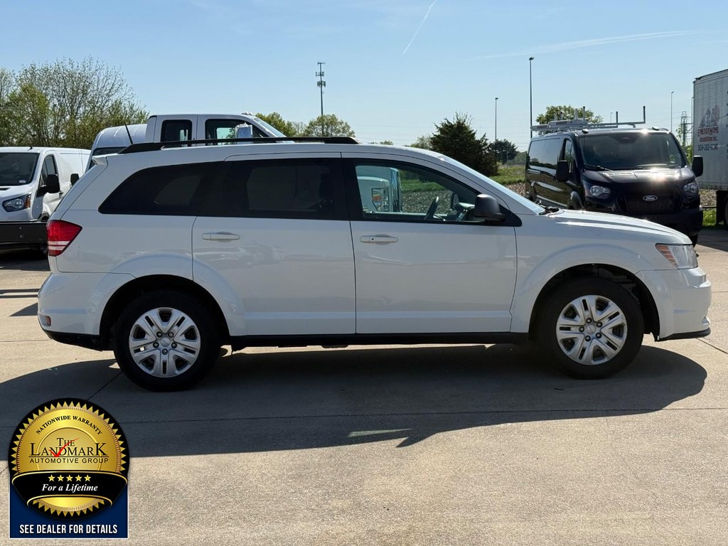 Dodge Journey Vehicle Full-screen Gallery Image 4