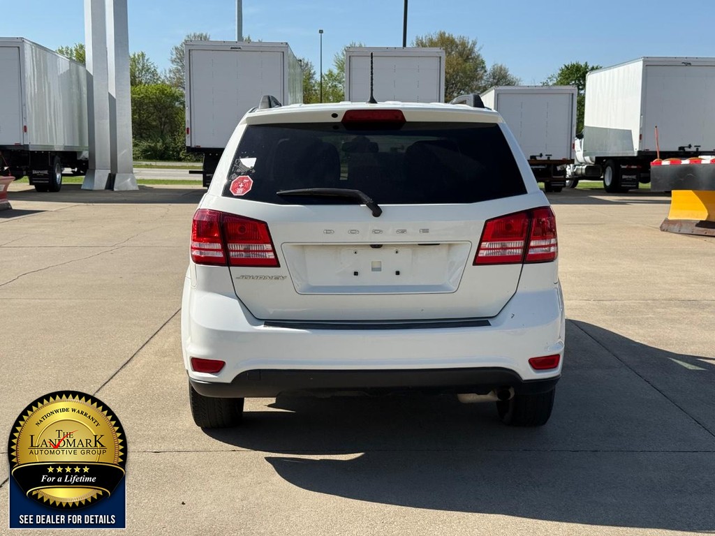 Dodge Journey Vehicle Full-screen Gallery Image 6