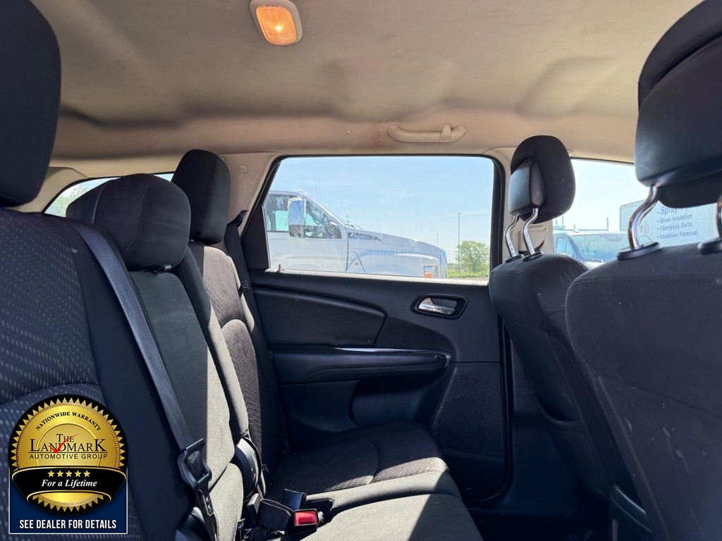 Dodge Journey Vehicle Full-screen Gallery Image 14