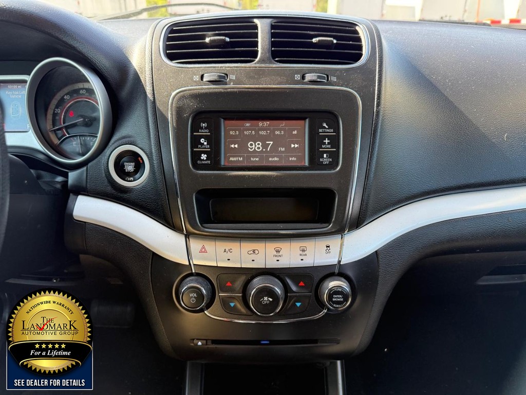 Dodge Journey Vehicle Full-screen Gallery Image 18