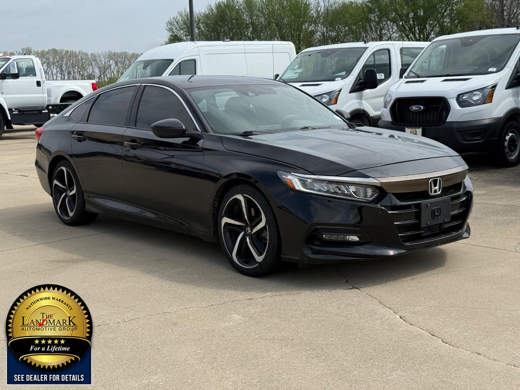 Honda Accord Sedan Vehicle Full-screen Gallery Image 3