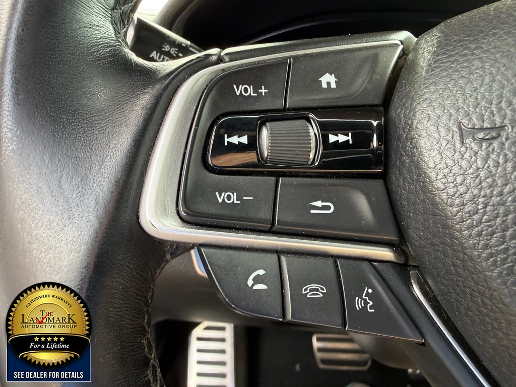 Honda Accord Sedan Vehicle Full-screen Gallery Image 10