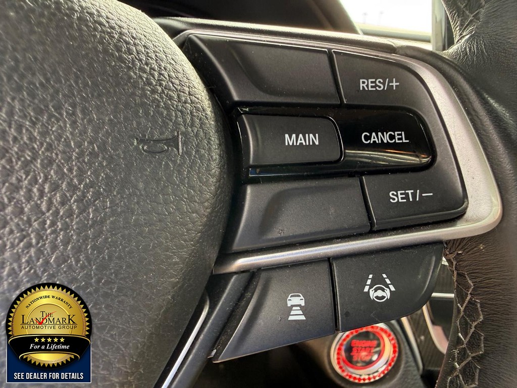 Honda Accord Sedan Vehicle Full-screen Gallery Image 11