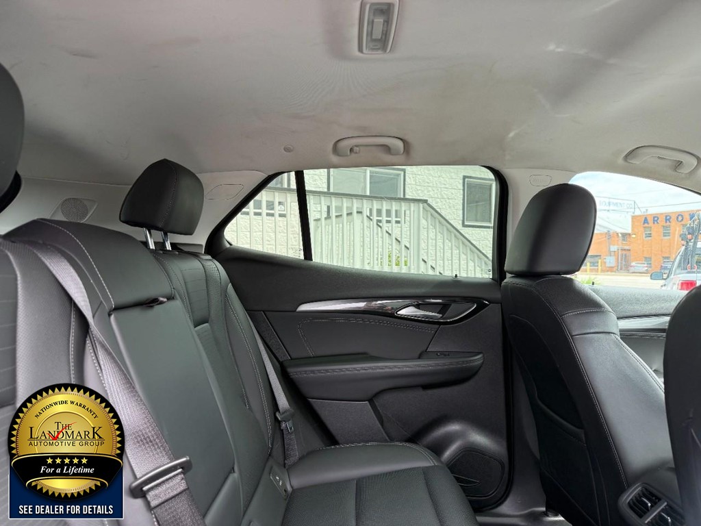 Buick Envision Vehicle Full-screen Gallery Image 15