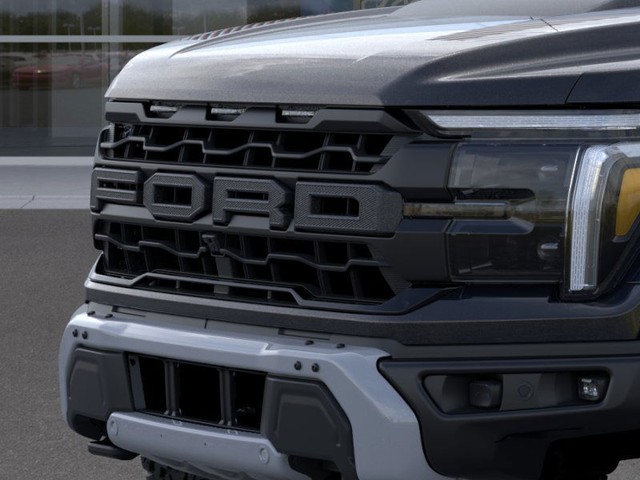 Ford F-150 Vehicle Full-screen Gallery Image 17