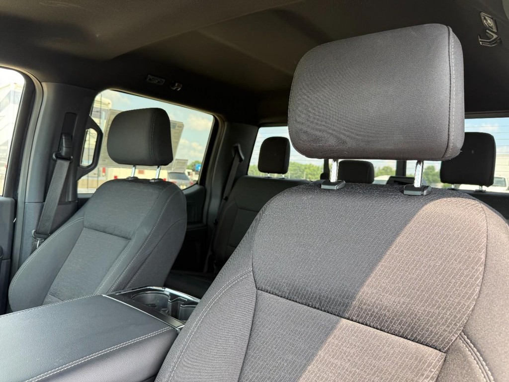 Ford F-150 Vehicle Full-screen Gallery Image 9