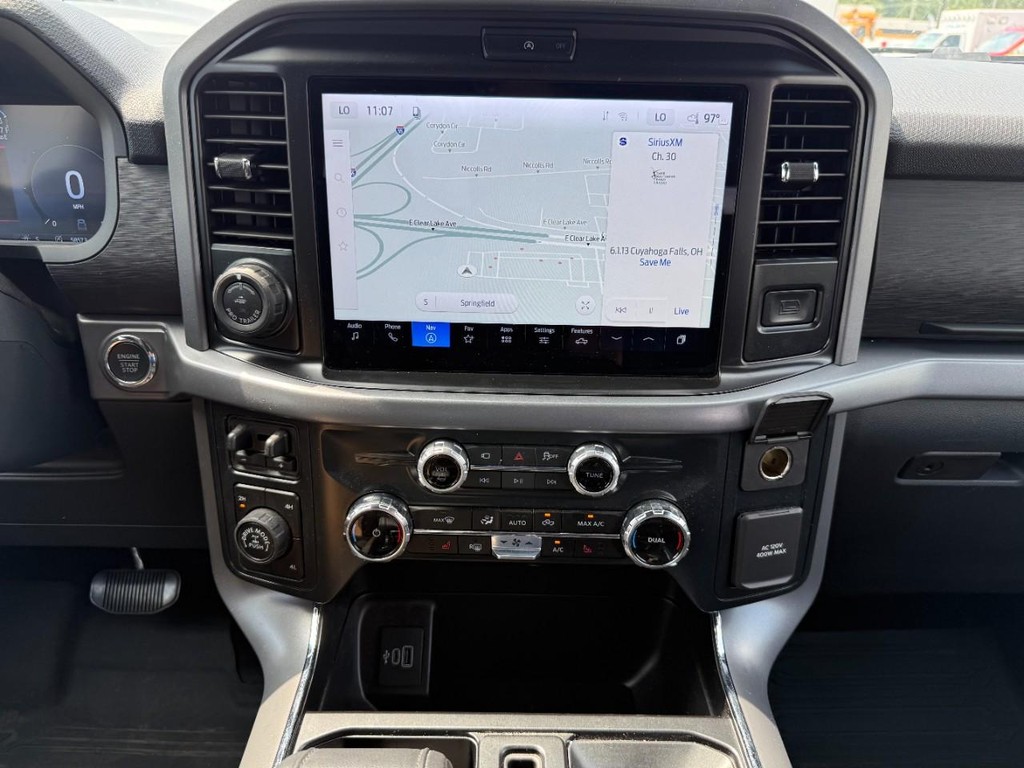 Ford F-150 Vehicle Full-screen Gallery Image 19