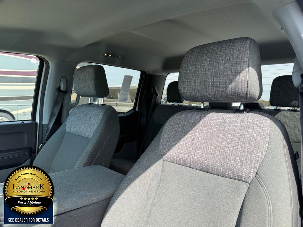 Ford F-150 Vehicle Full-screen Gallery Image 9