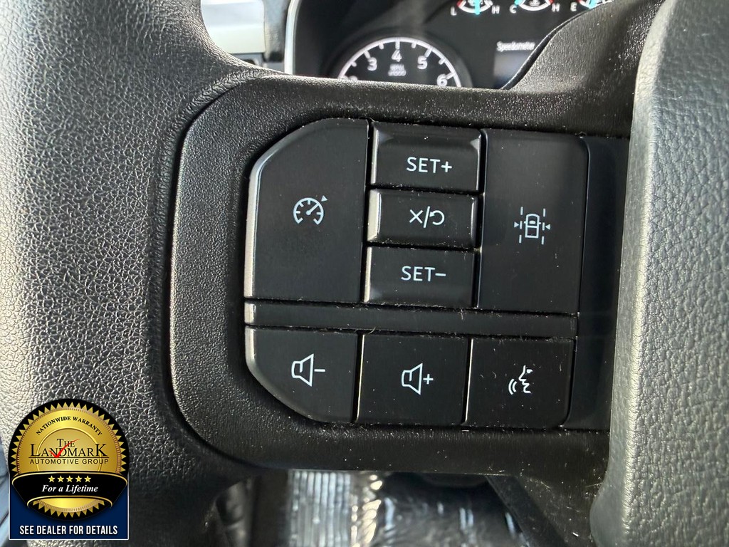 Ford F-150 Vehicle Full-screen Gallery Image 10