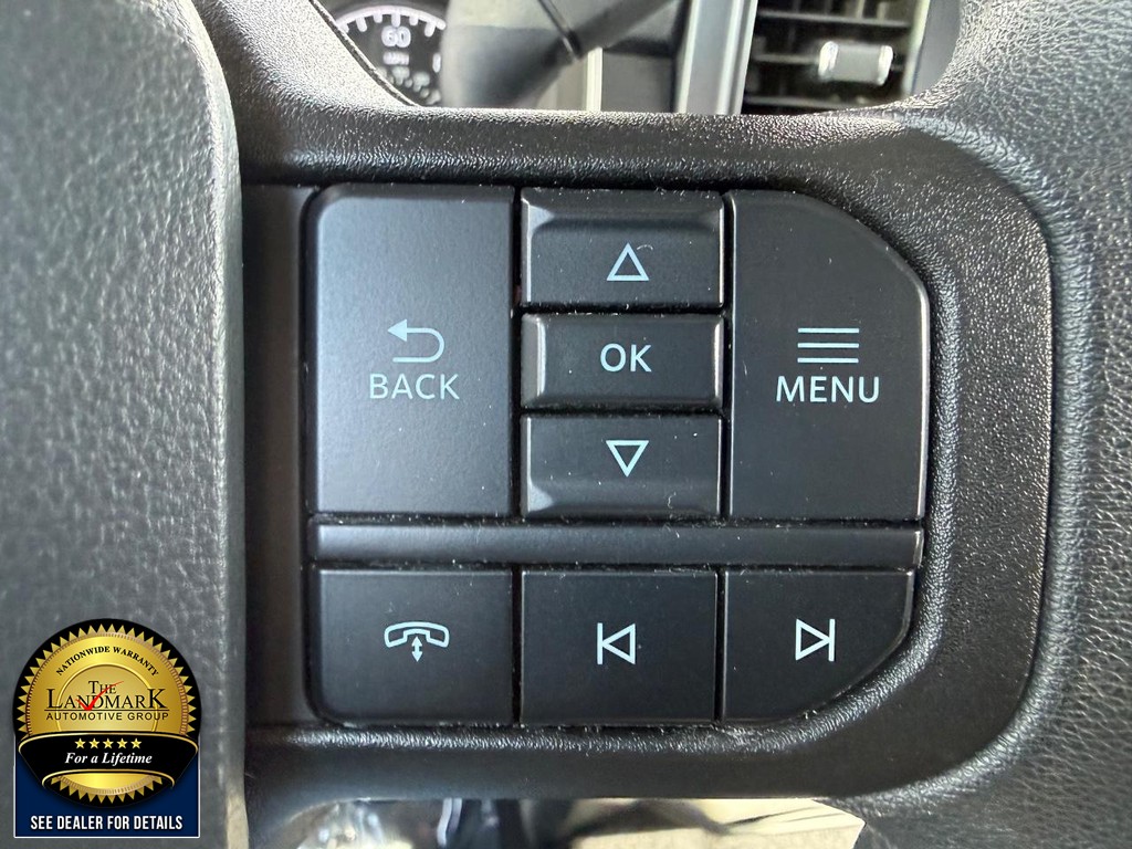 Ford F-150 Vehicle Full-screen Gallery Image 11