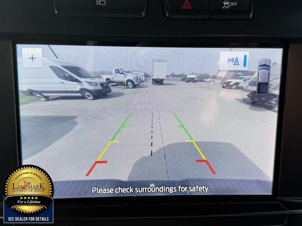 Ford F-150 Vehicle Full-screen Gallery Image 13