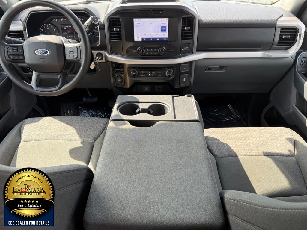 Ford F-150 Vehicle Full-screen Gallery Image 15