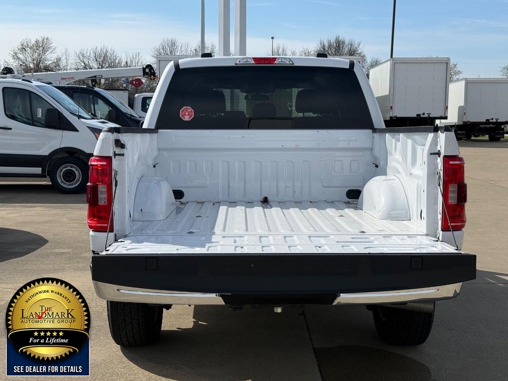 Ford F-150 Vehicle Full-screen Gallery Image 18