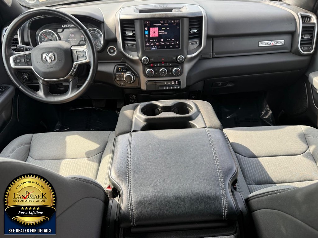 Ram 1500 Vehicle Full-screen Gallery Image 16