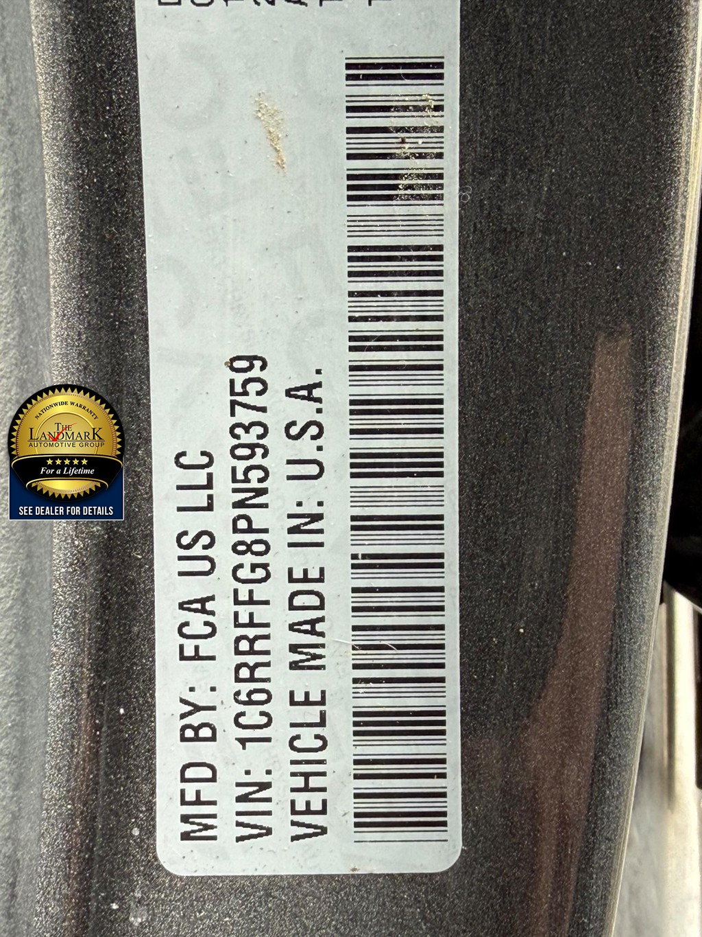 Ram 1500 Vehicle Full-screen Gallery Image 21