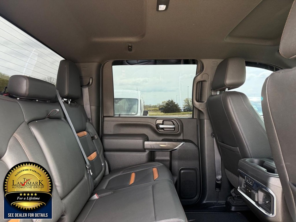 GMC Sierra 2500HD Vehicle Full-screen Gallery Image 15
