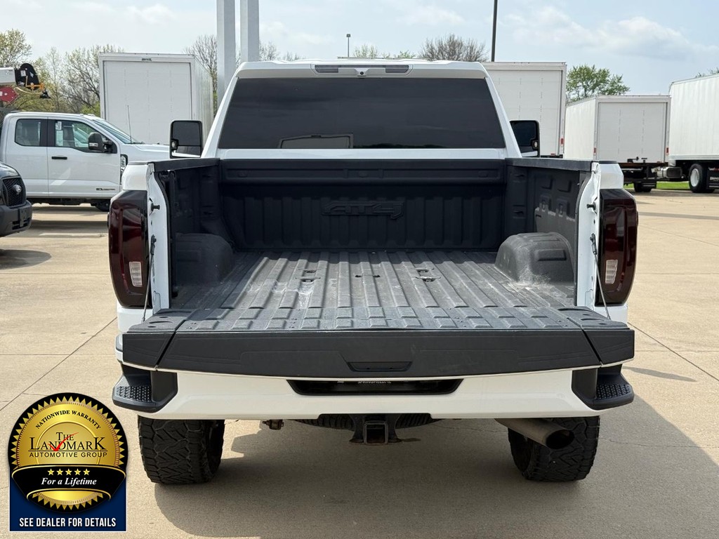 GMC Sierra 2500HD Vehicle Full-screen Gallery Image 20