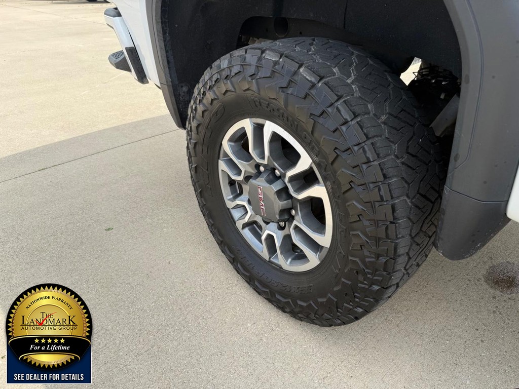 GMC Sierra 2500HD Vehicle Full-screen Gallery Image 21