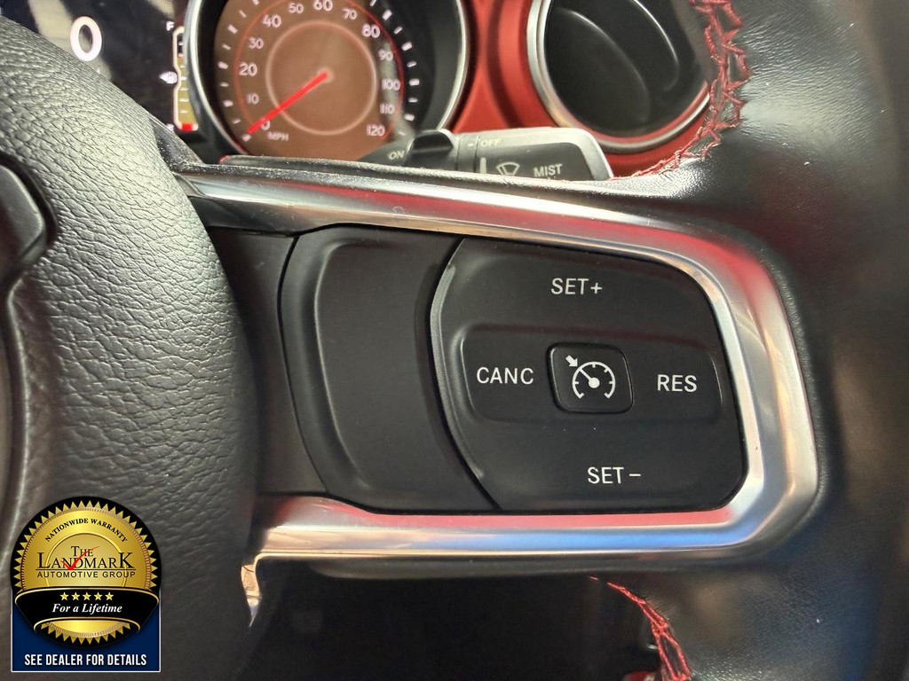 Jeep Wrangler Vehicle Full-screen Gallery Image 11