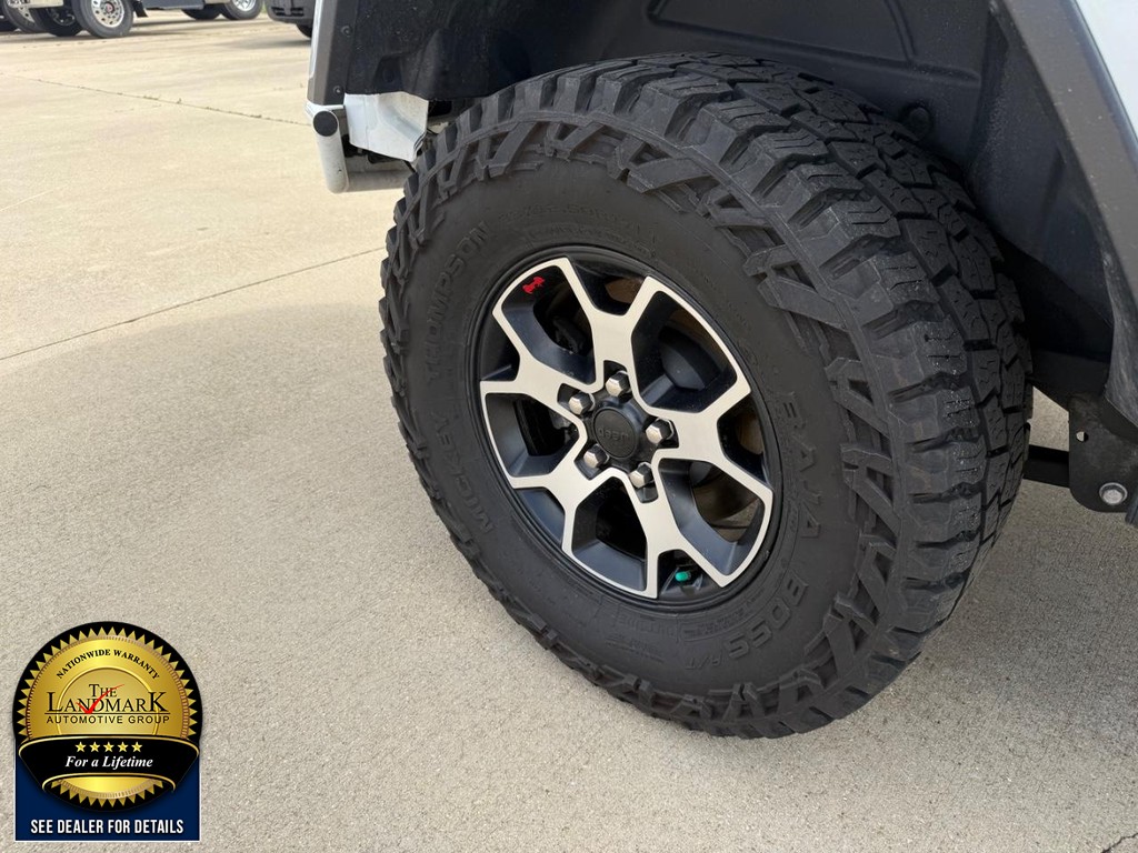 Jeep Wrangler Vehicle Full-screen Gallery Image 19