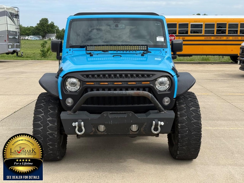 Jeep Wrangler JK Unlimited Vehicle Full-screen Gallery Image 2
