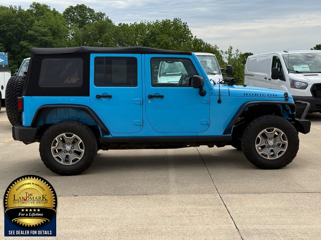 Jeep Wrangler JK Unlimited Vehicle Full-screen Gallery Image 4