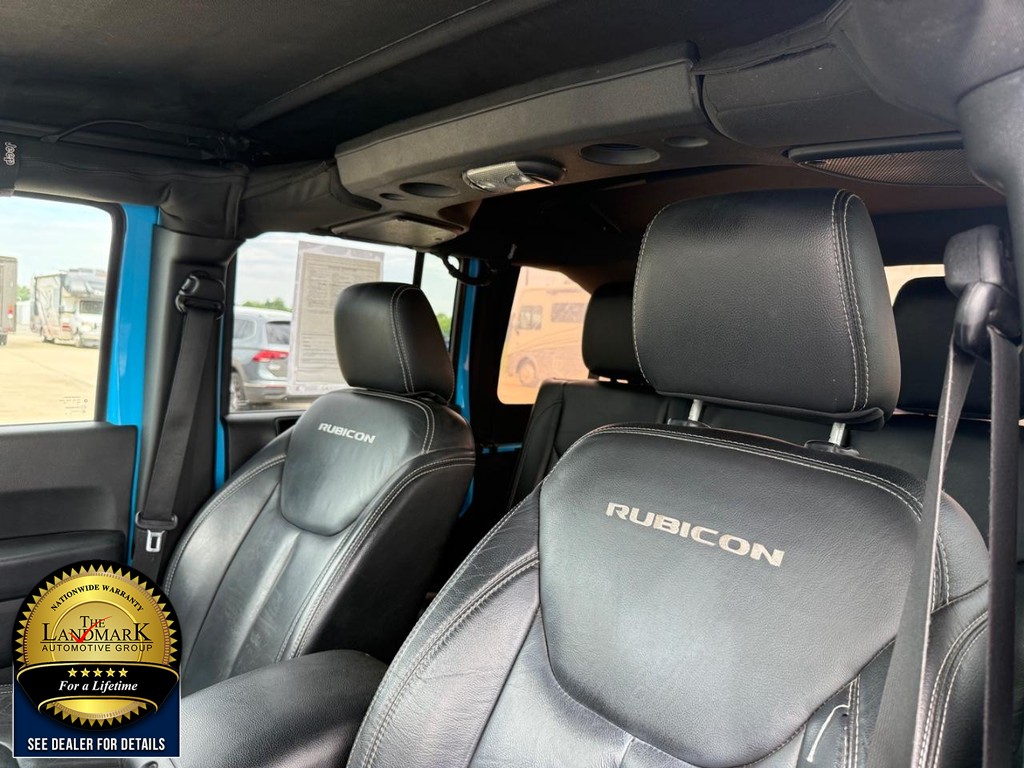 Jeep Wrangler JK Unlimited Vehicle Full-screen Gallery Image 9
