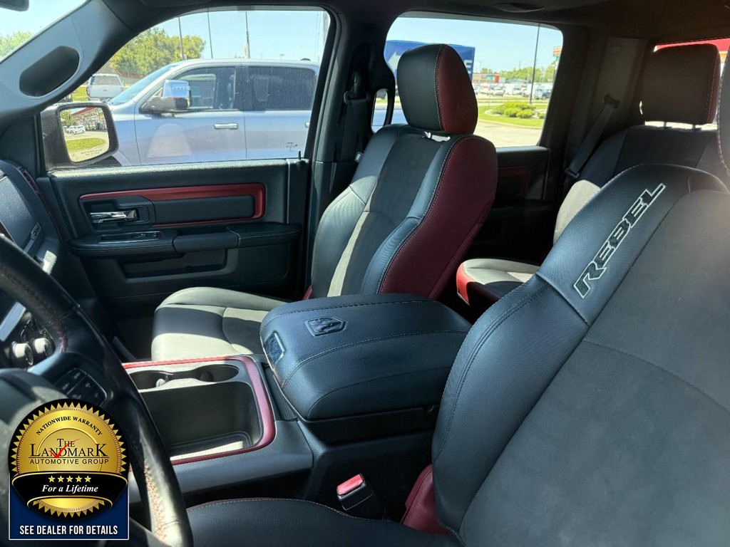 Ram 1500 Vehicle Full-screen Gallery Image 3