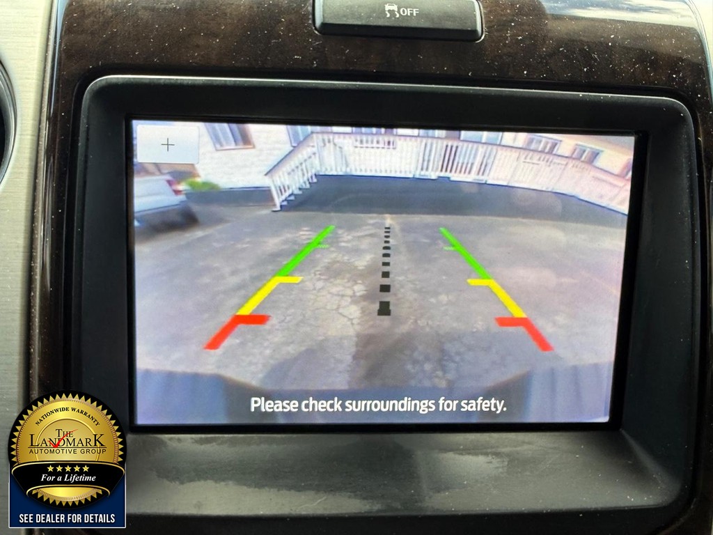 Ford F-150 Vehicle Full-screen Gallery Image 13