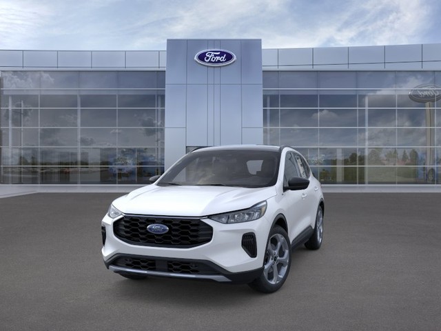 Ford Escape Vehicle Full-screen Gallery Image 2