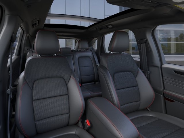 Ford Escape Vehicle Full-screen Gallery Image 10