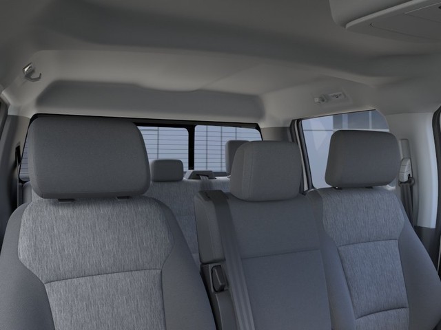 Ford F-250SD Vehicle Full-screen Gallery Image 22