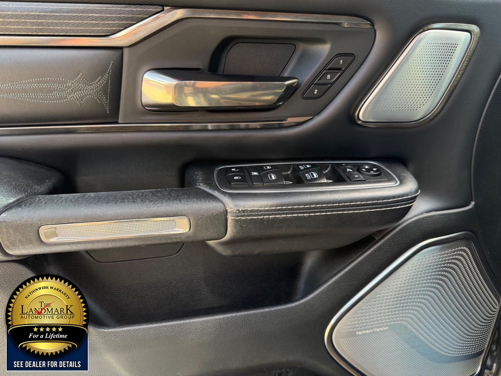 Ram 1500 Vehicle Full-screen Gallery Image 8