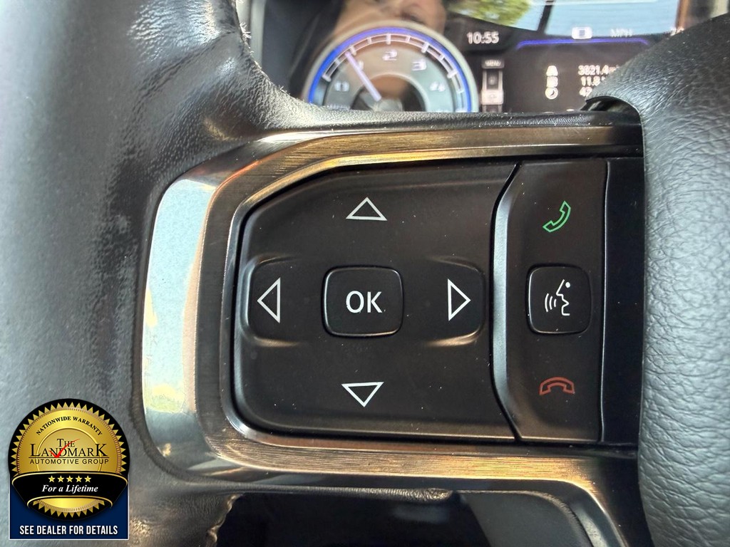 Ram 1500 Vehicle Full-screen Gallery Image 10