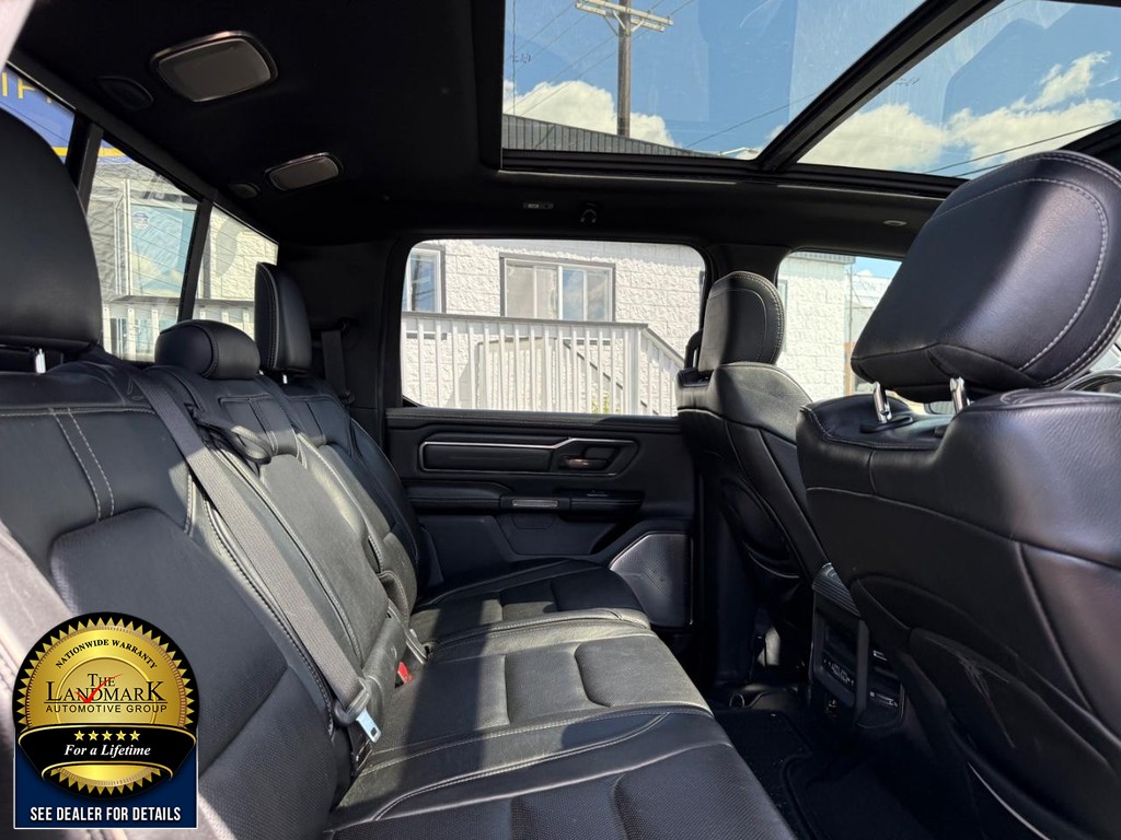 Ram 1500 Vehicle Full-screen Gallery Image 15