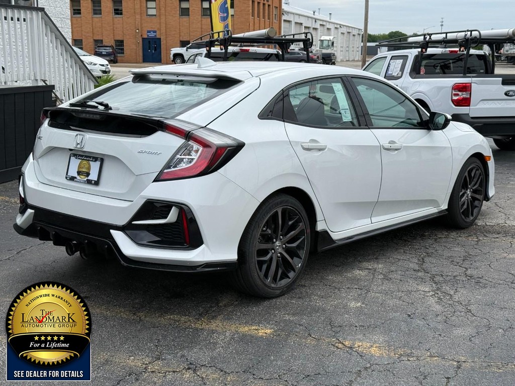 Honda Civic Hatchback Vehicle Full-screen Gallery Image 05
