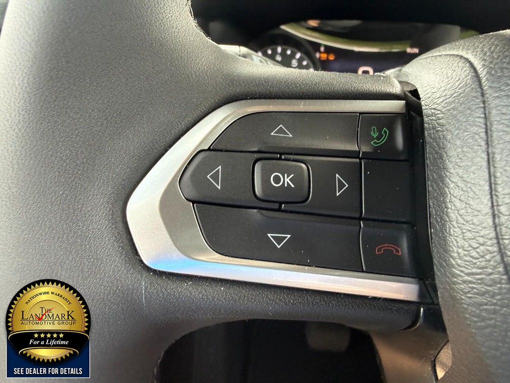Jeep Compass Vehicle Full-screen Gallery Image 10
