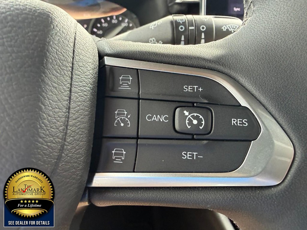 Jeep Compass Vehicle Full-screen Gallery Image 11