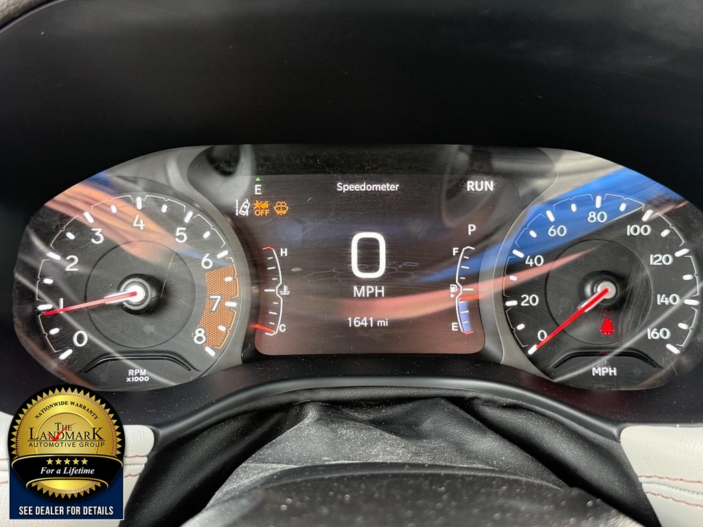 Jeep Compass Vehicle Full-screen Gallery Image 12
