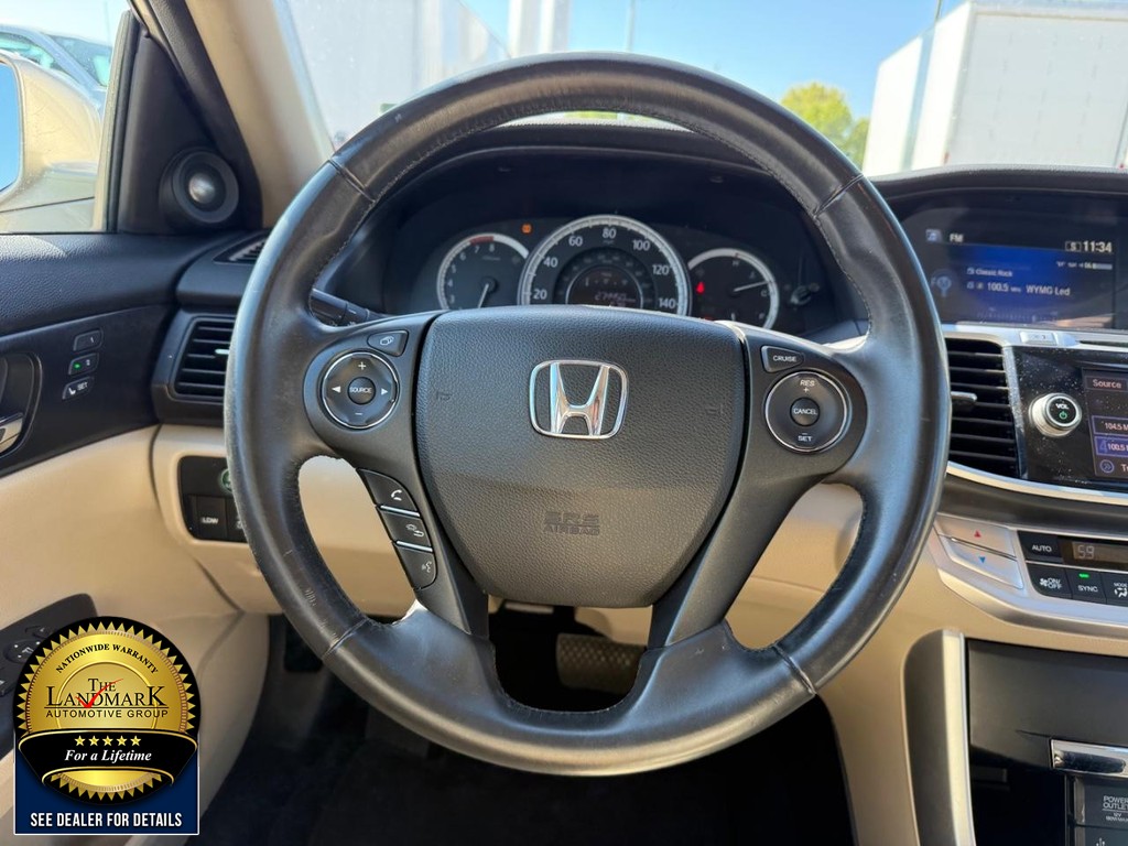 Honda Accord Sedan Vehicle Full-screen Gallery Image 16