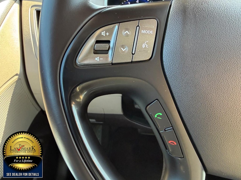 Hyundai Tucson Vehicle Full-screen Gallery Image 10