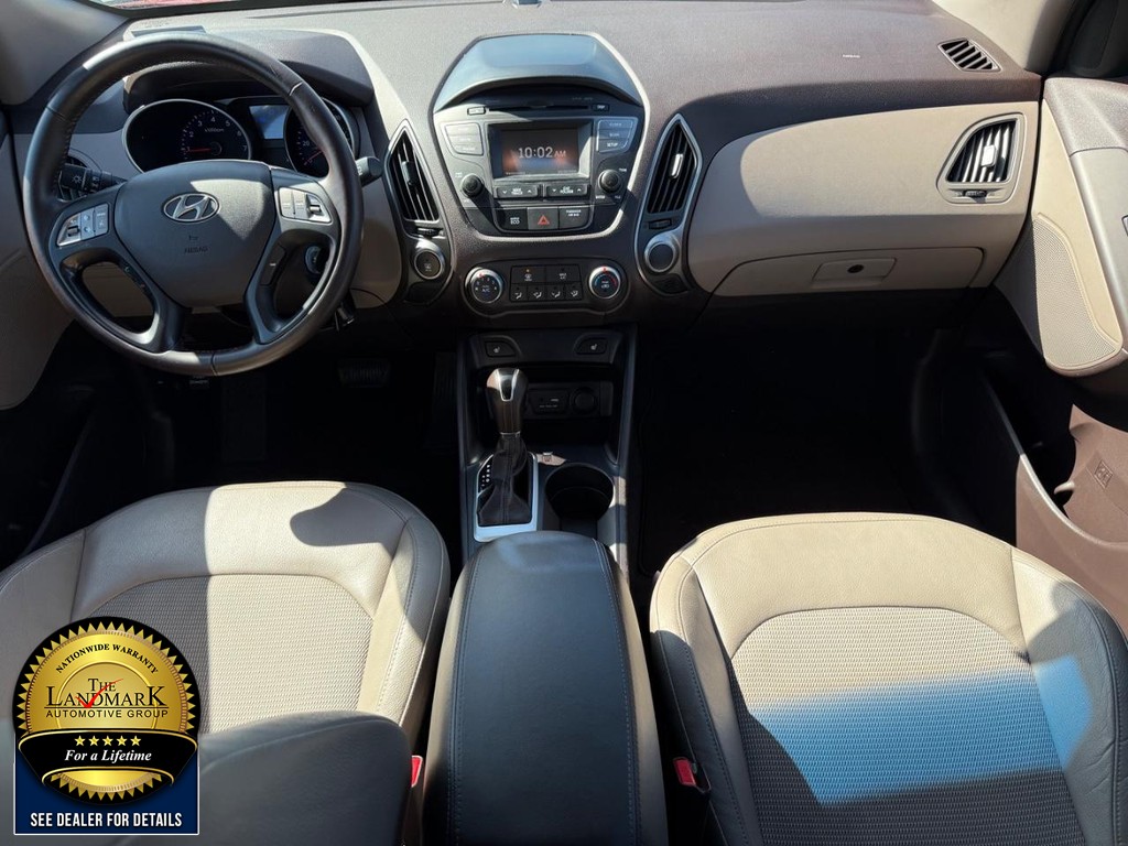Hyundai Tucson Vehicle Full-screen Gallery Image 16