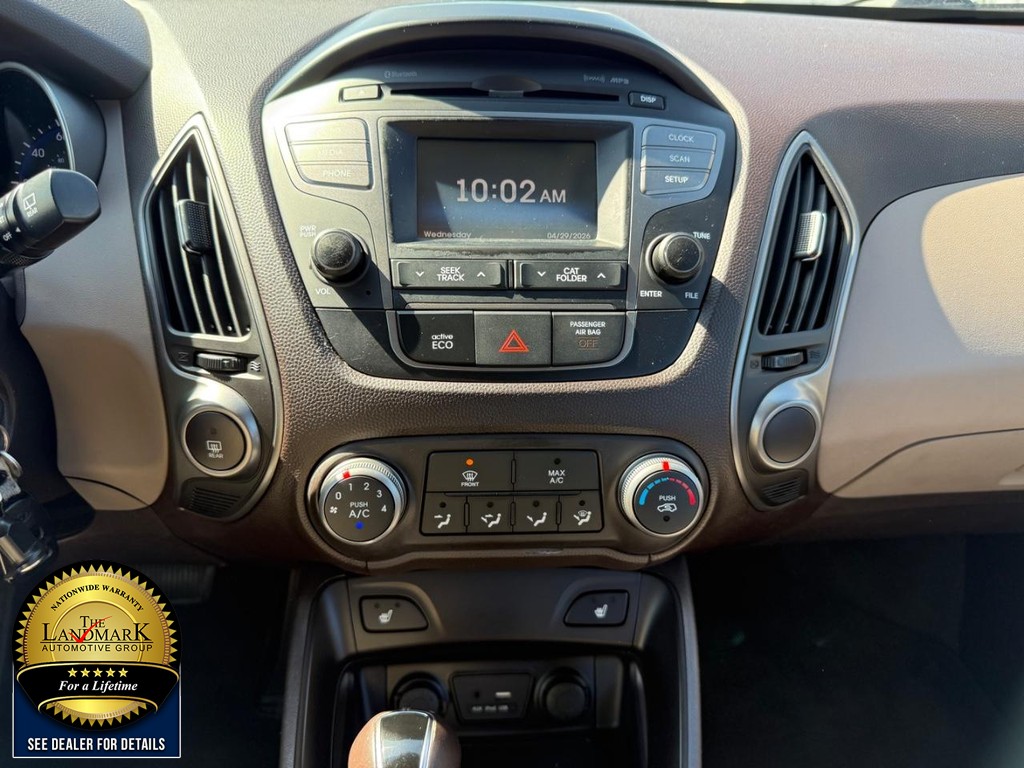 Hyundai Tucson Vehicle Full-screen Gallery Image 18