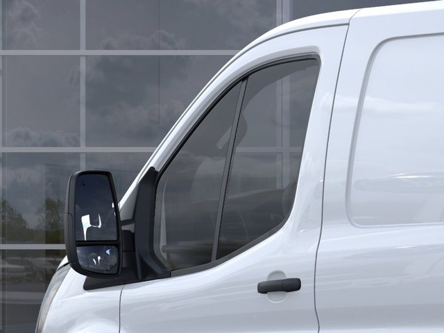 Ford Transit-150 Vehicle Full-screen Gallery Image 20