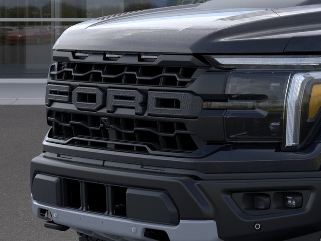 Ford F-150 Vehicle Full-screen Gallery Image 17