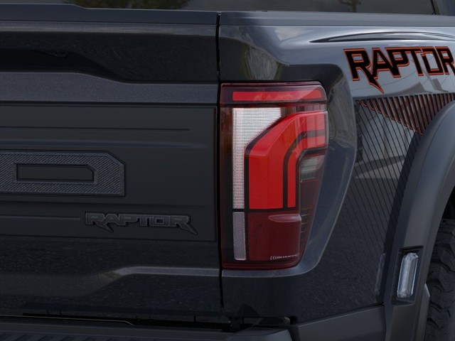 Ford F-150 Vehicle Full-screen Gallery Image 21