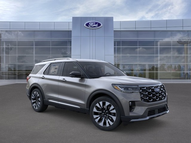 Ford Explorer Vehicle Full-screen Gallery Image 7