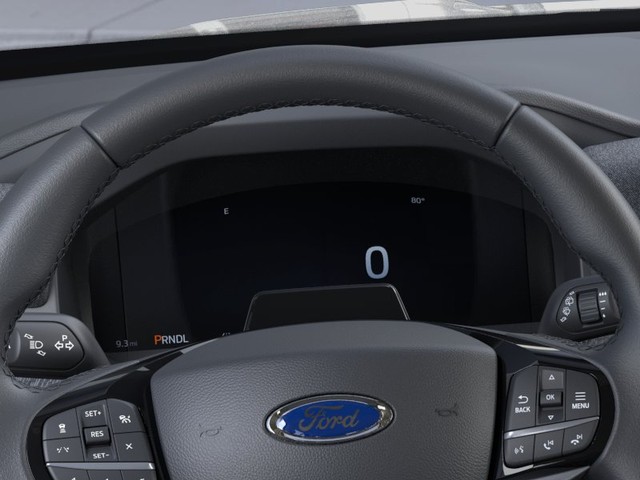 Ford Explorer Vehicle Full-screen Gallery Image 13