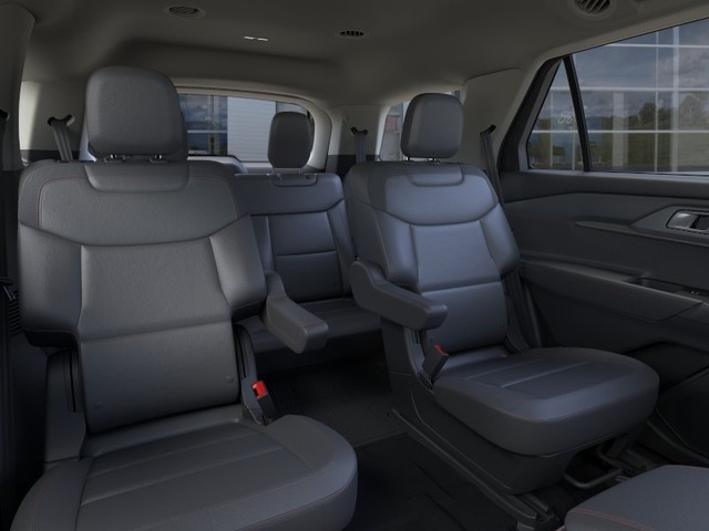 Ford Explorer Vehicle Full-screen Gallery Image 11