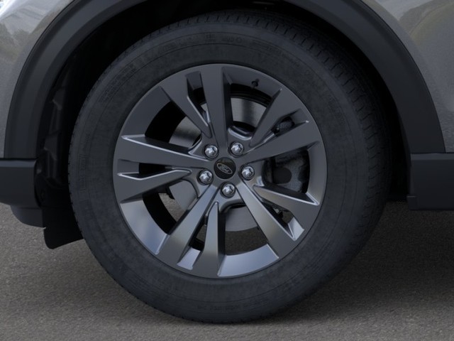 Ford Explorer Vehicle Full-screen Gallery Image 19